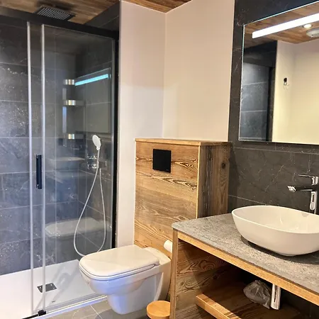 Neuf 3 Ch. Proche Pistes Avec Terrasse, Wifi Et Garage - - Fr-1-623-356 *